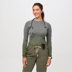 Women’s Ombré Olive Salta Underscrub. New without tags. Medium.